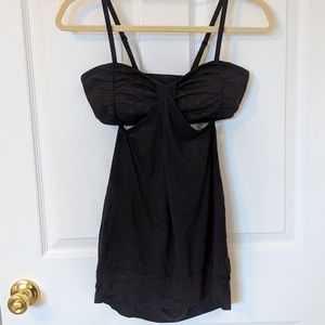 EUC Black Lululemon flyaway bra top